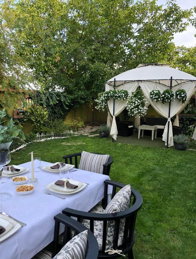 Lux Garden Home D Kumanovo Exterior photo